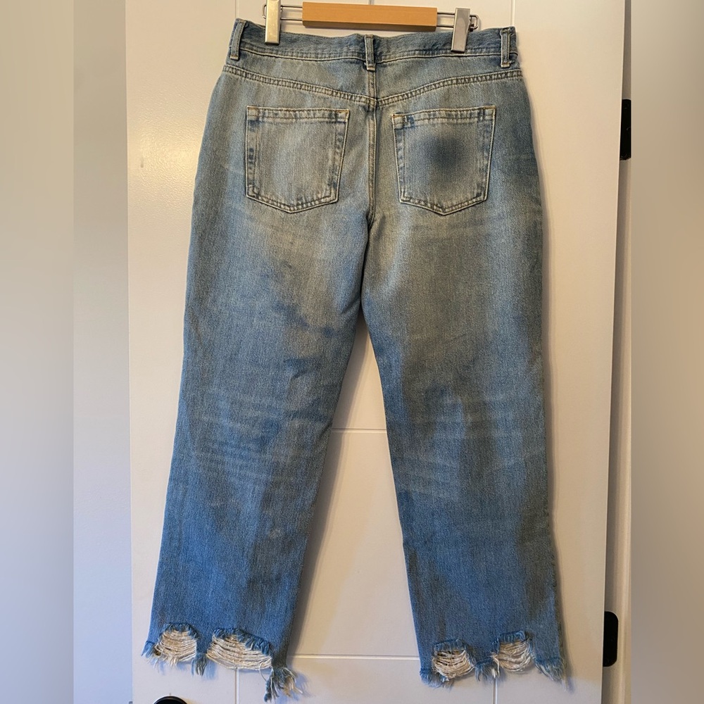 Free People- WE THE FREE- Distressed Blue Jeans - Picture 9 of 9